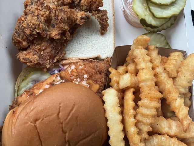 Daves Hot Chicken - Victoria